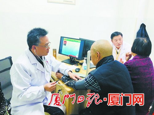 收入证明_厦门医生收入(2)